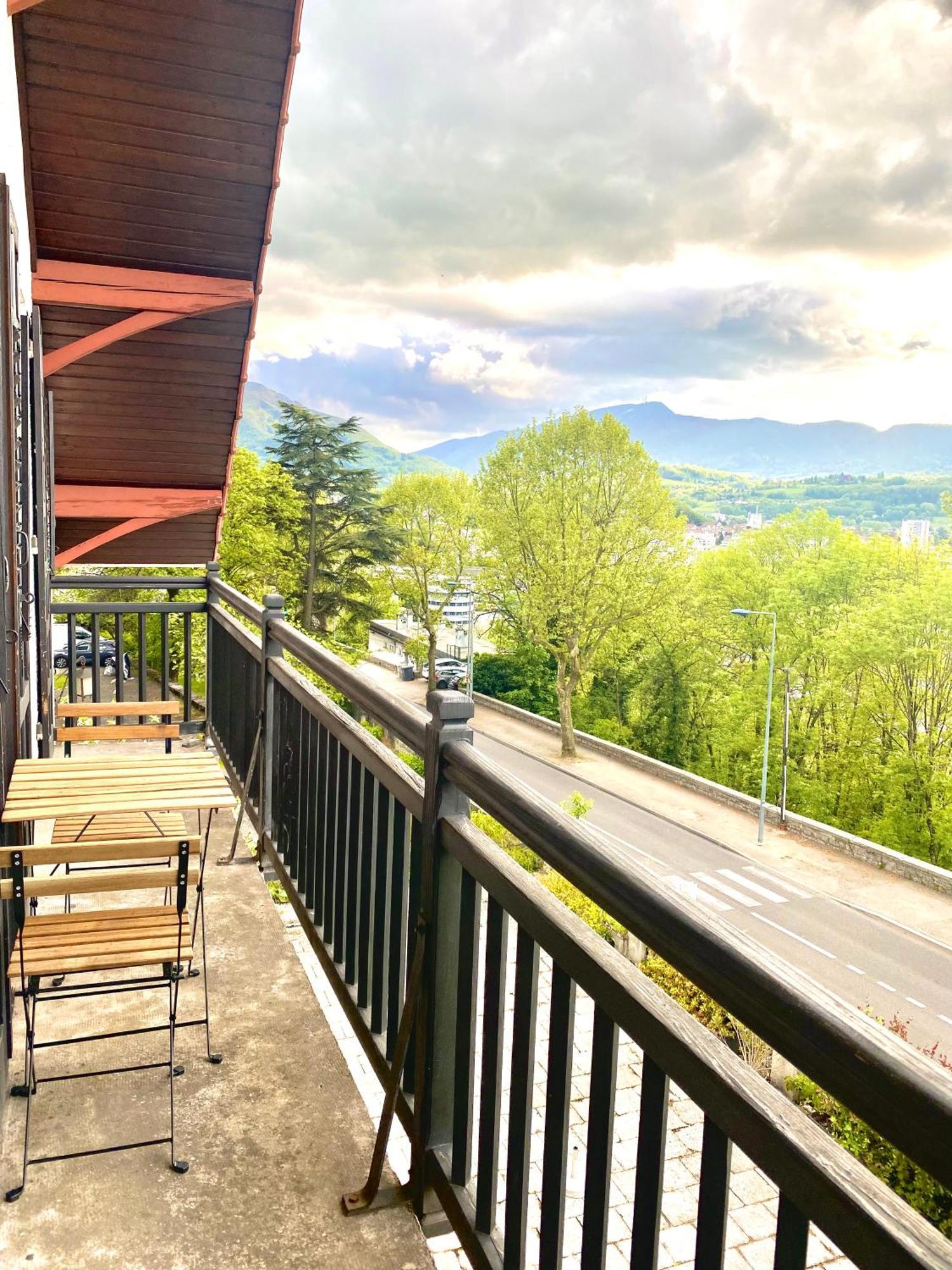 Les Balcons De Chambery Apartment Room photo